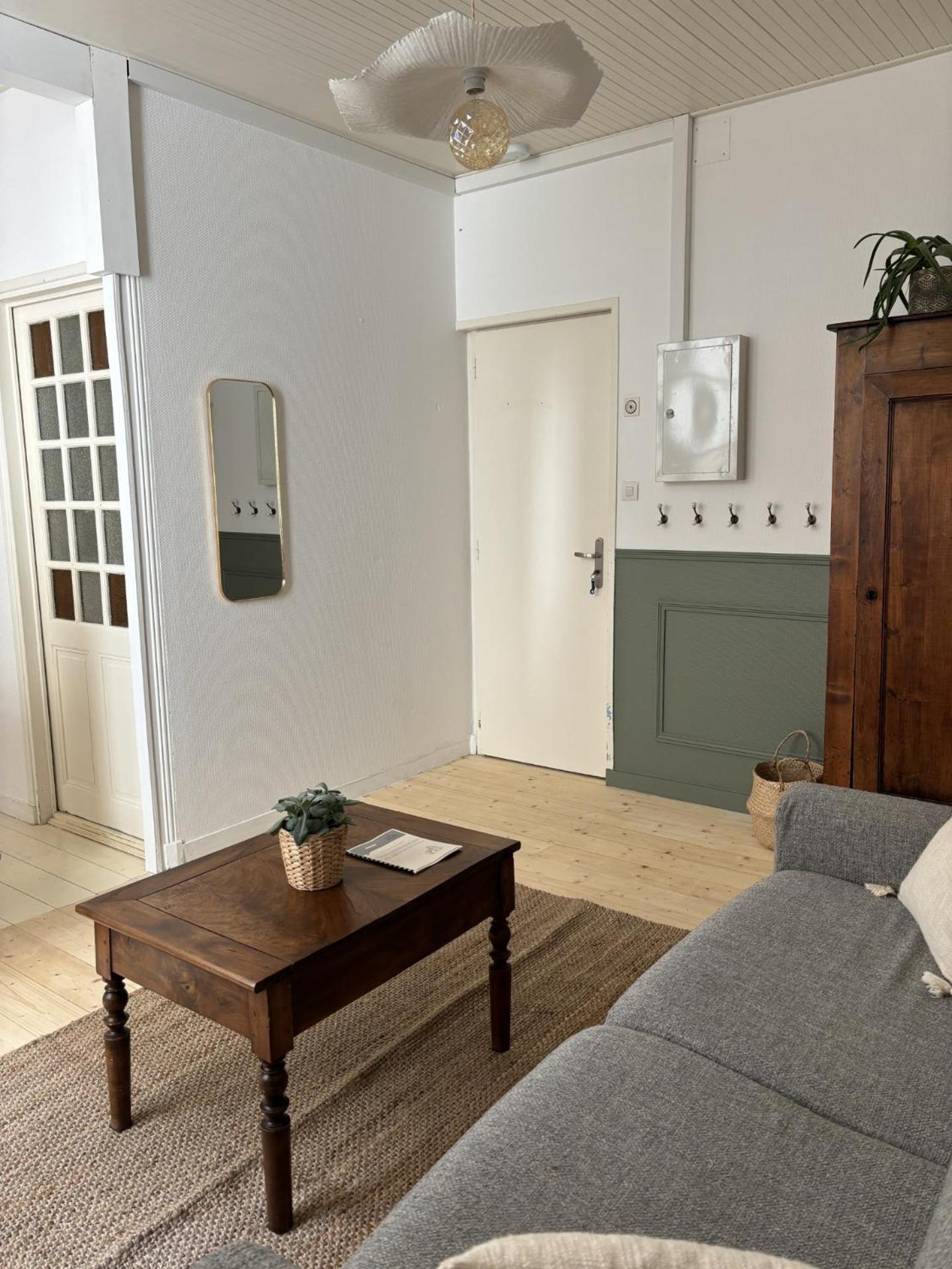 Gustave Charmant Appartement En Coeur De Ville A 20 Metres De La Mer Les Sables-d'Olonne Exterior photo